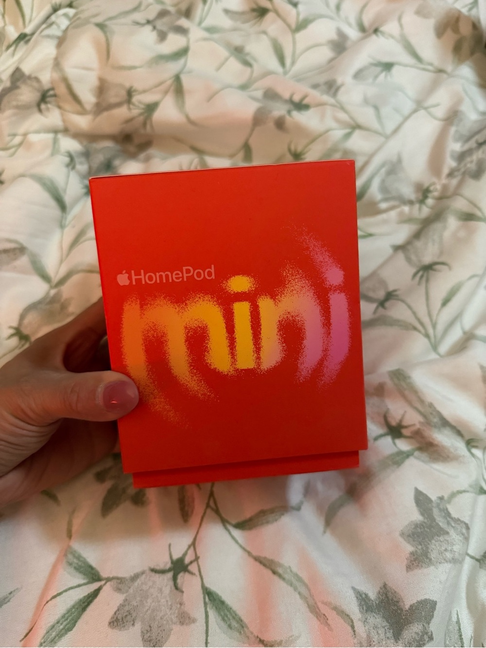 Apple HomePod mini - Bright Coral Red Packaging